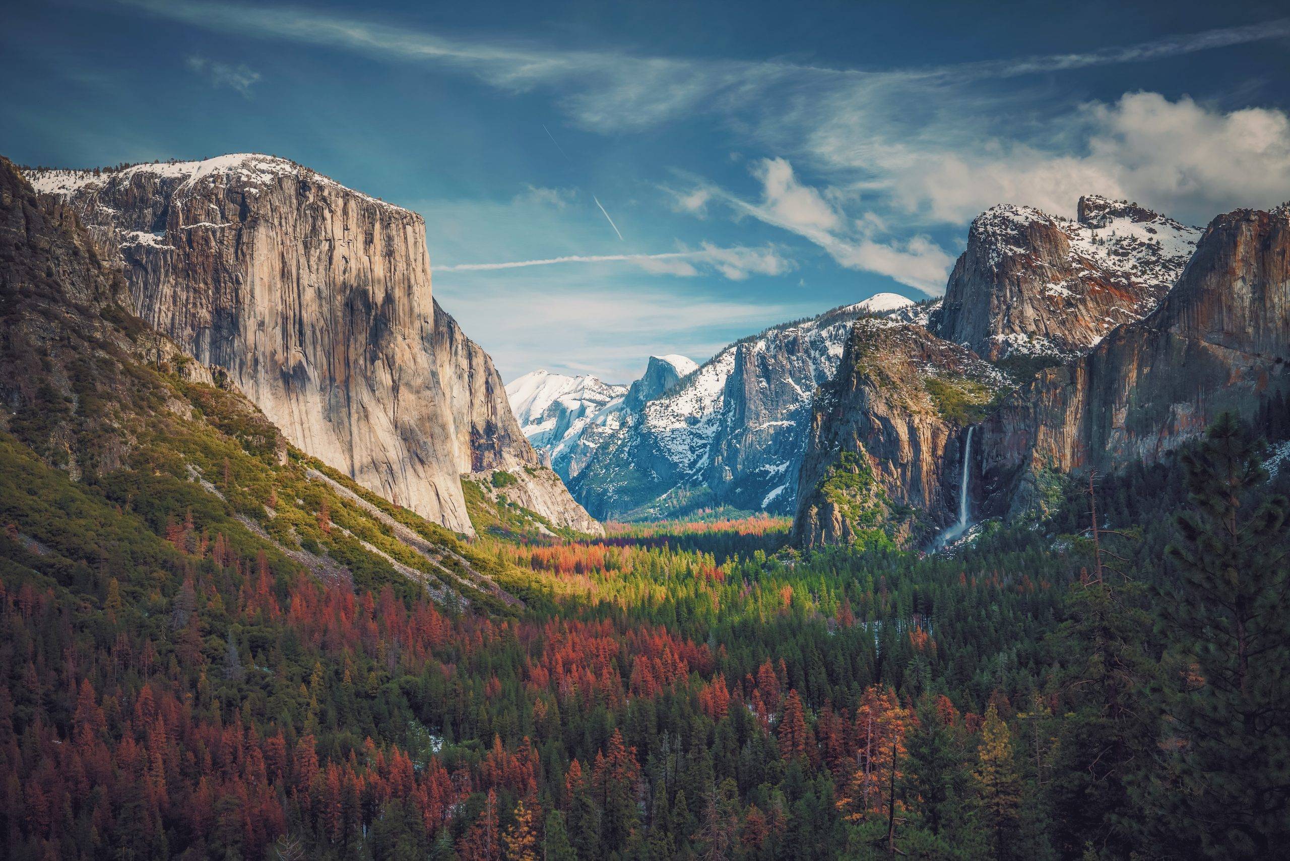 Panoramic view of Yosemite valley - 5 powerful lessons from Chris Guillebeau about lifestyle design