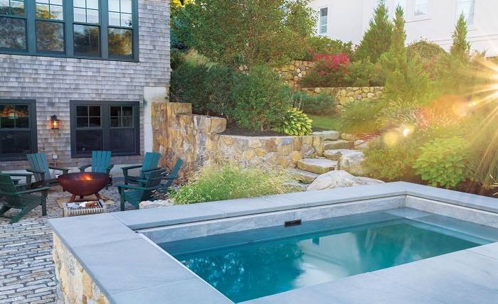 Enhancing Outdoor Spaces With Fiberglass Plunge Pools In The U.S. Enhancing Outdoor Spaces With Fiberglass Plunge Pools In The U.S