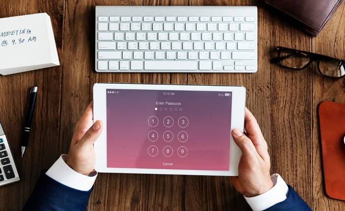 Using iPad or Tablet as a Time Clock for Employee Log-In/Log-Out Screenshot 5 5
