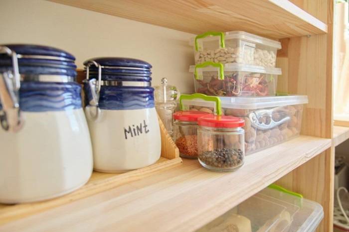 Proper Food Storage Tips to Prevent Pests 1024x682 1