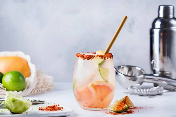 Crafting the Perfect Smoky Mezcal Paloma