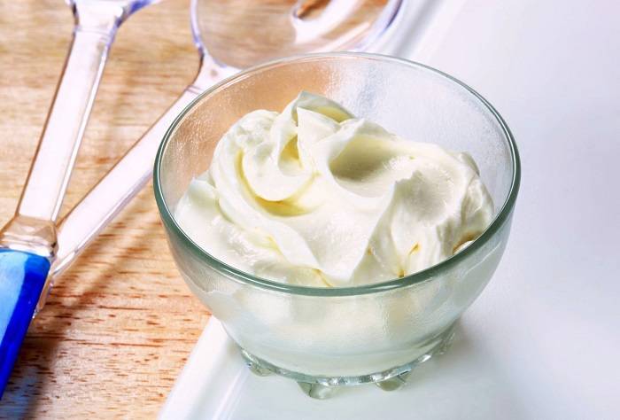 Sour Cream vs Creme Fraiche 1