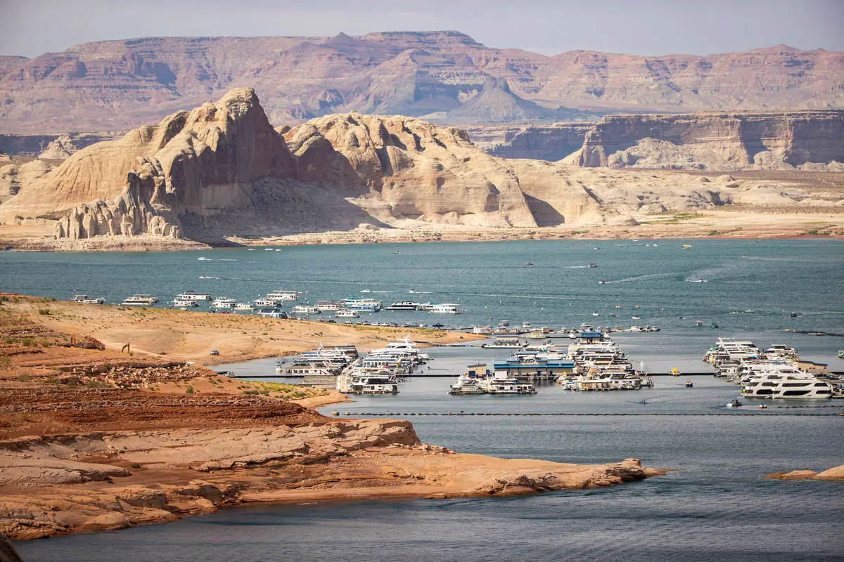 15425822 web1 LAKE POWELL 073021cs 002