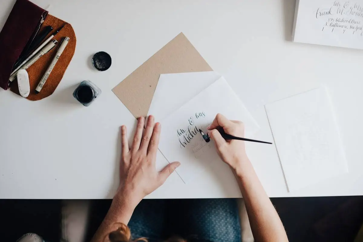 5087 staci bobbin calligraphy