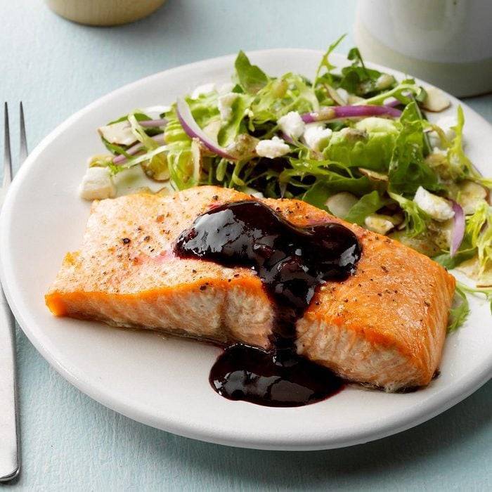 Cedar Plank Salmon with Blackberry Sauce EXPS FTTMZ20 44007 E03 04 3b e1722585489590