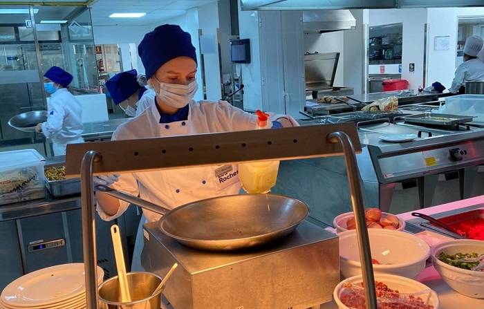 Ekaterine Borisovskaya student practical arts les roches 5 e1607434175575