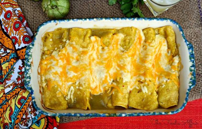 How to Make Hatch Chile Chicken Enchiladas