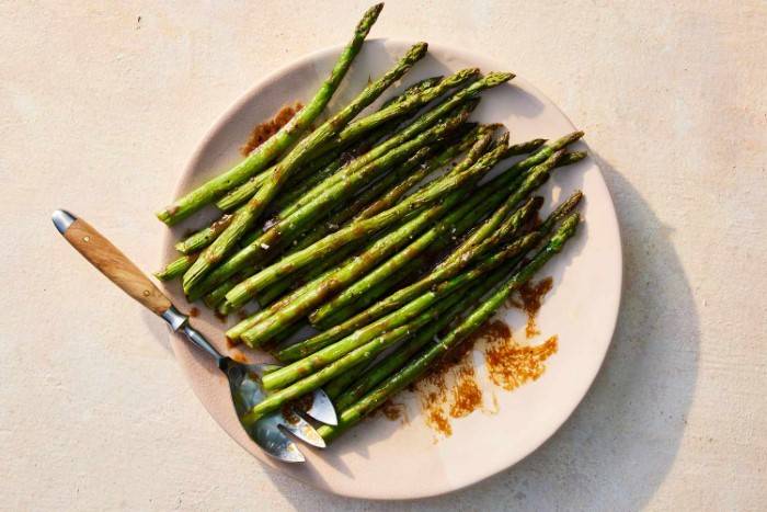 Serving Suggestions for Broiled Asparagus