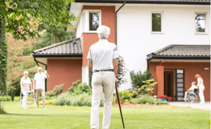 The Benefits of Social Simplification for Seniors 2