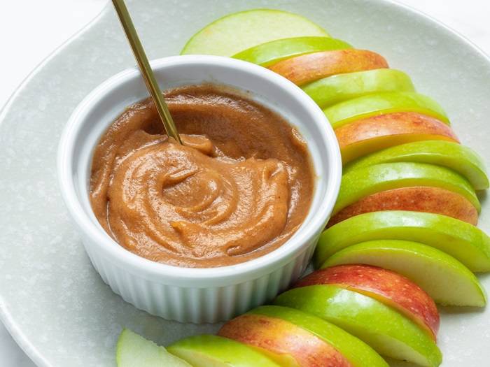 Step by Step Guide to Making Date Caramel