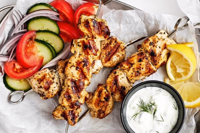 Why Chicken Tzatziki Is So Popular