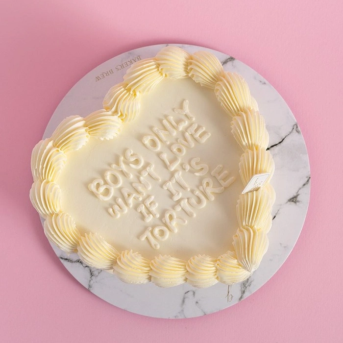 Benefits of Choosing a Blank Space Cake