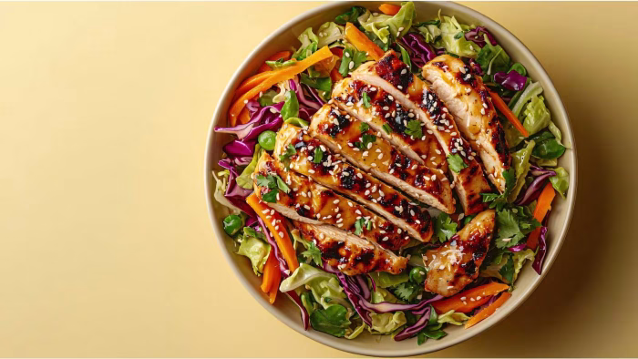 Grilled Chicken Salad A Healthy Option for Weight Loss e1745987059691