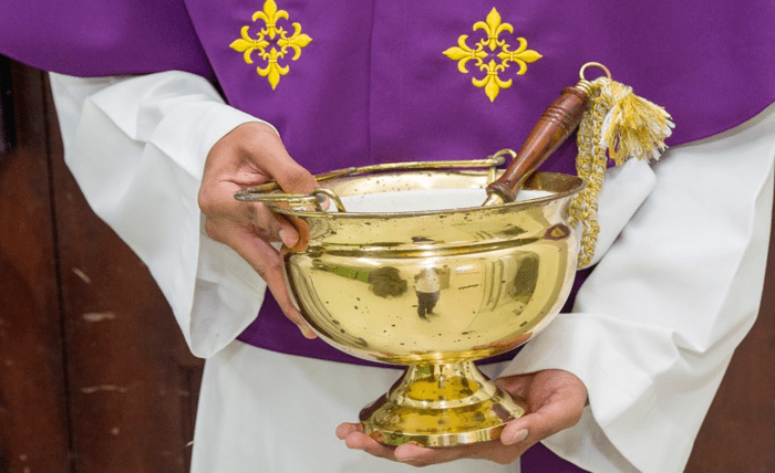 Monstrance – When and How to Use This Sacred Object in Liturgical Celebrations Screenshot 204