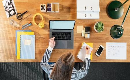Digital Minimalism Guide to Declutter Apps Reduce Screen Time