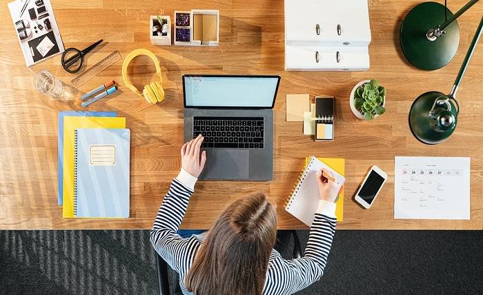 Digital Minimalism: How to Declutter Apps, Reduce Screen Time, and Simplify Your Digital Life Digital Minimalism How to Declutter Apps Reduce Screen Time and Simplify Your Digital Life