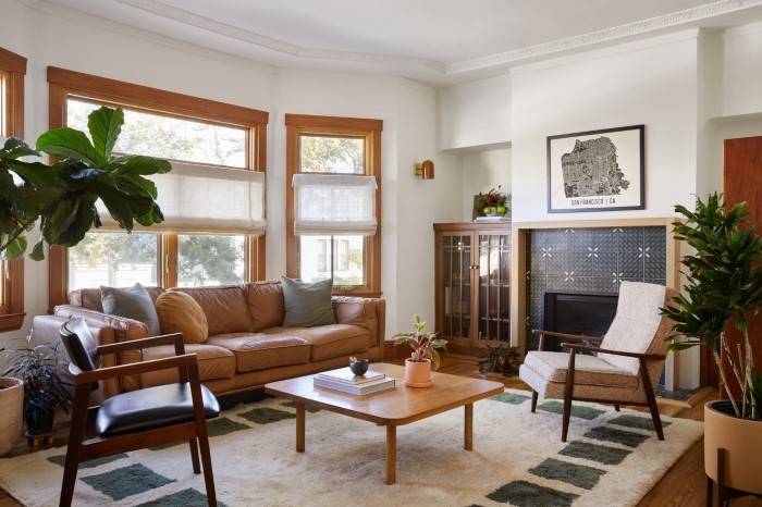 How to Decorate a Small Living Room