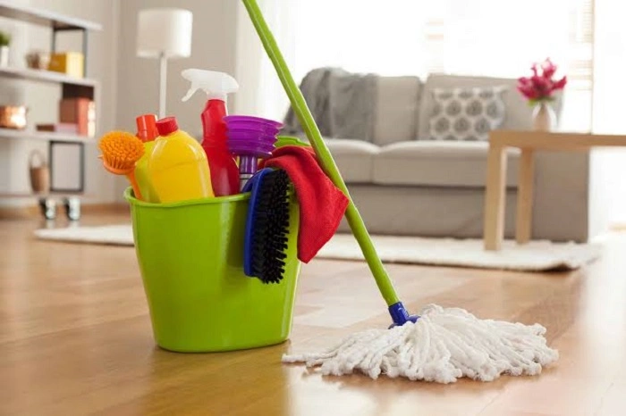 can you mop with bleachs