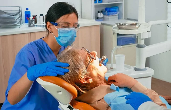 What is an Emergency Dentist 1